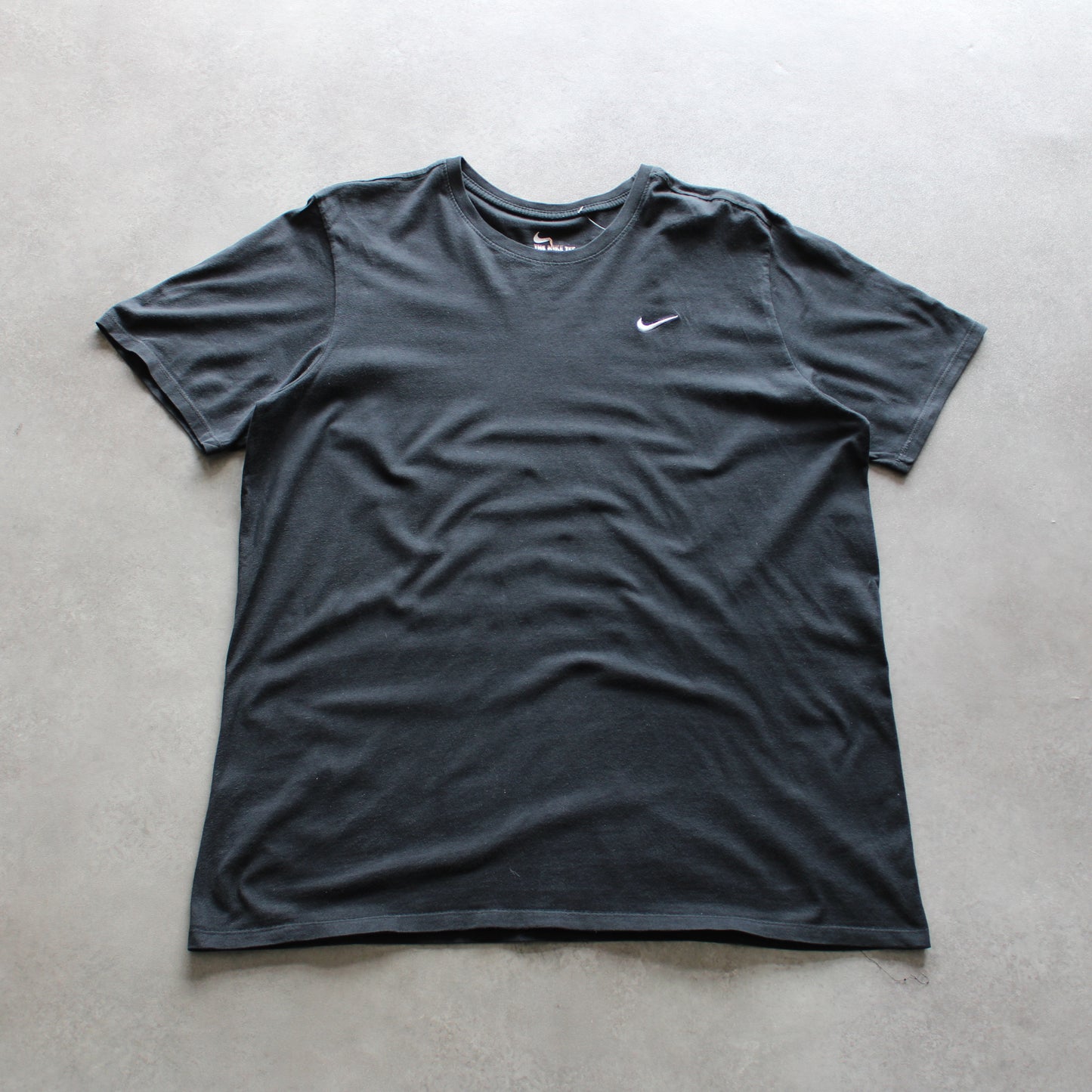 Nike Embroidered Small Logo T-Shirt (Man-XL)