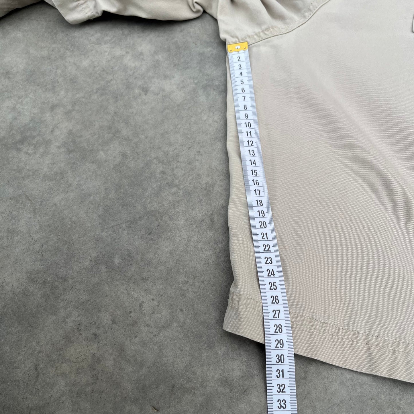 Columbia Beige Cargo Shorts W38
