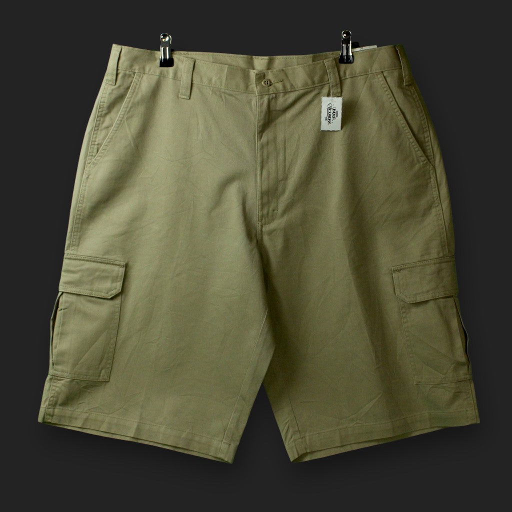 Dickies Cargo-Shorts (Größe W38)