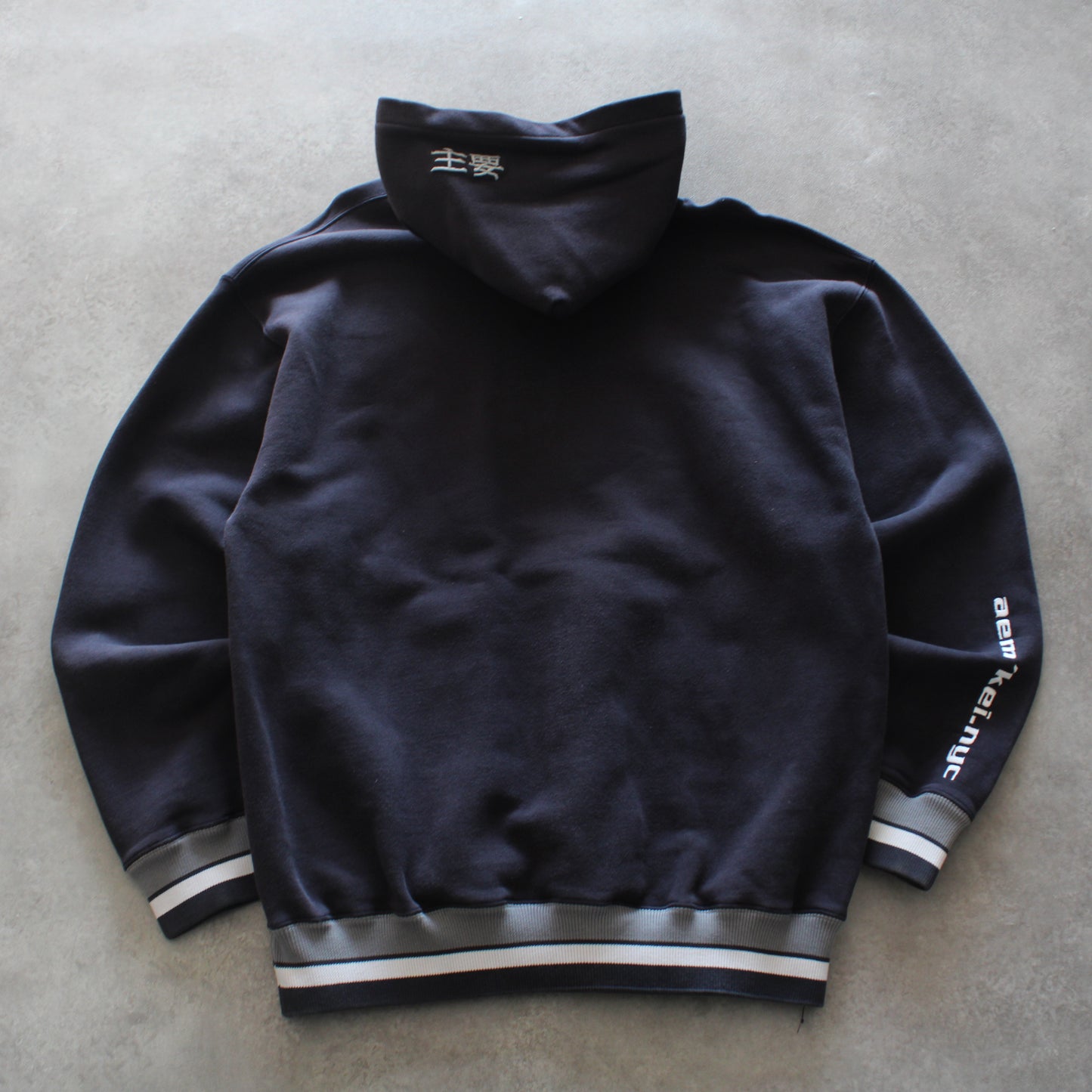 Aem’kei NYC Hoodie – Faded Black (Man-L)