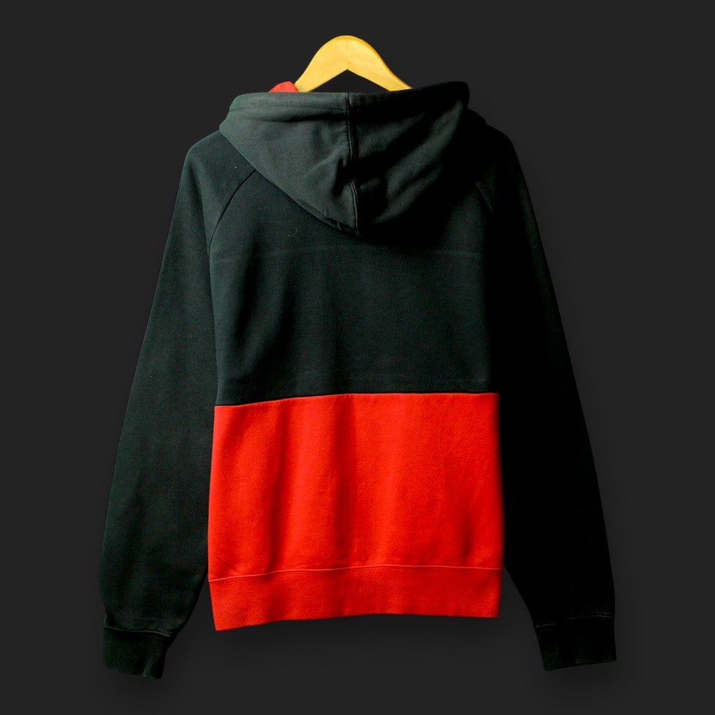 Nike Hoodie (Größe M)