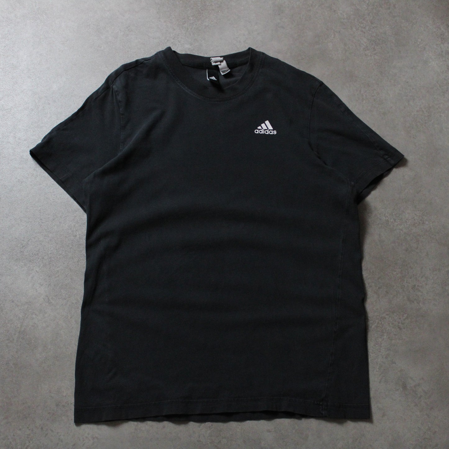Adidas T-Shirt mit aufgedrucktem Logo (Herren, M)
