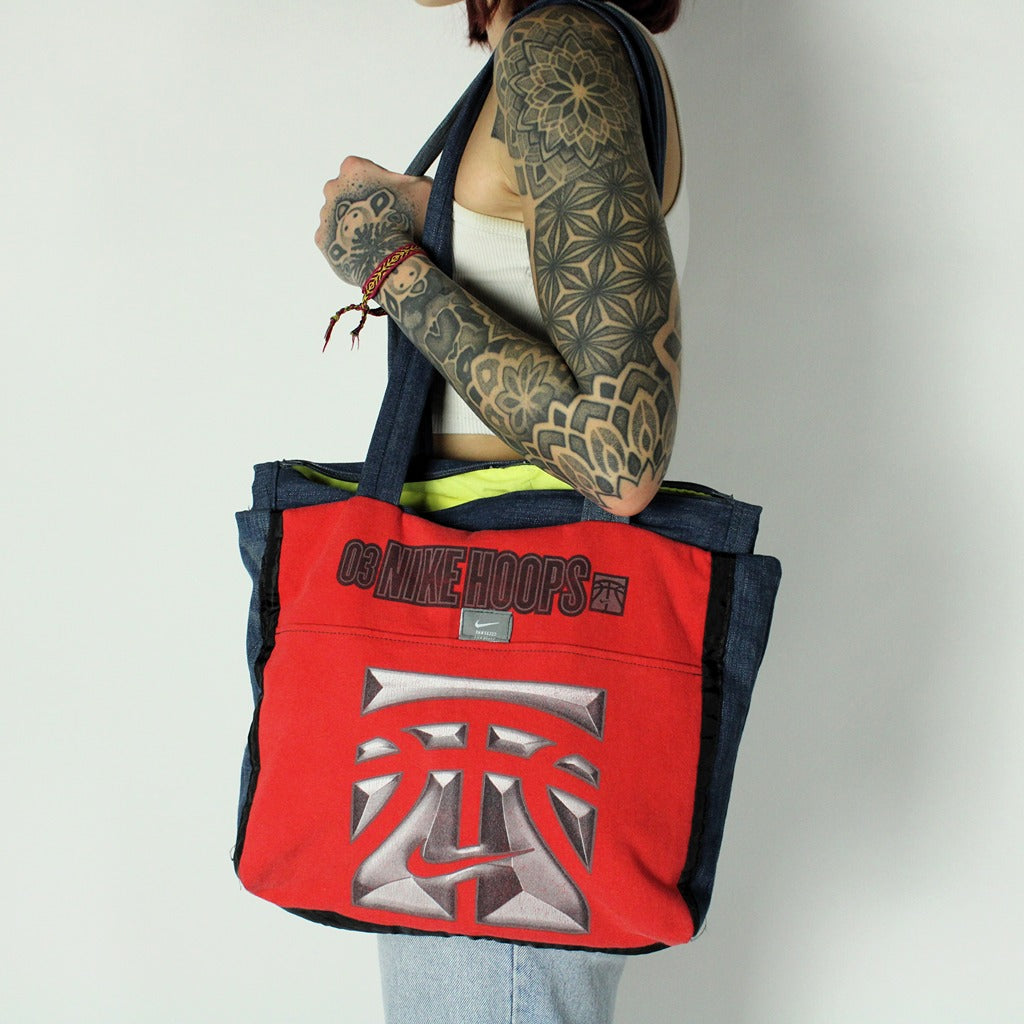 Nike Rework Schultertasche