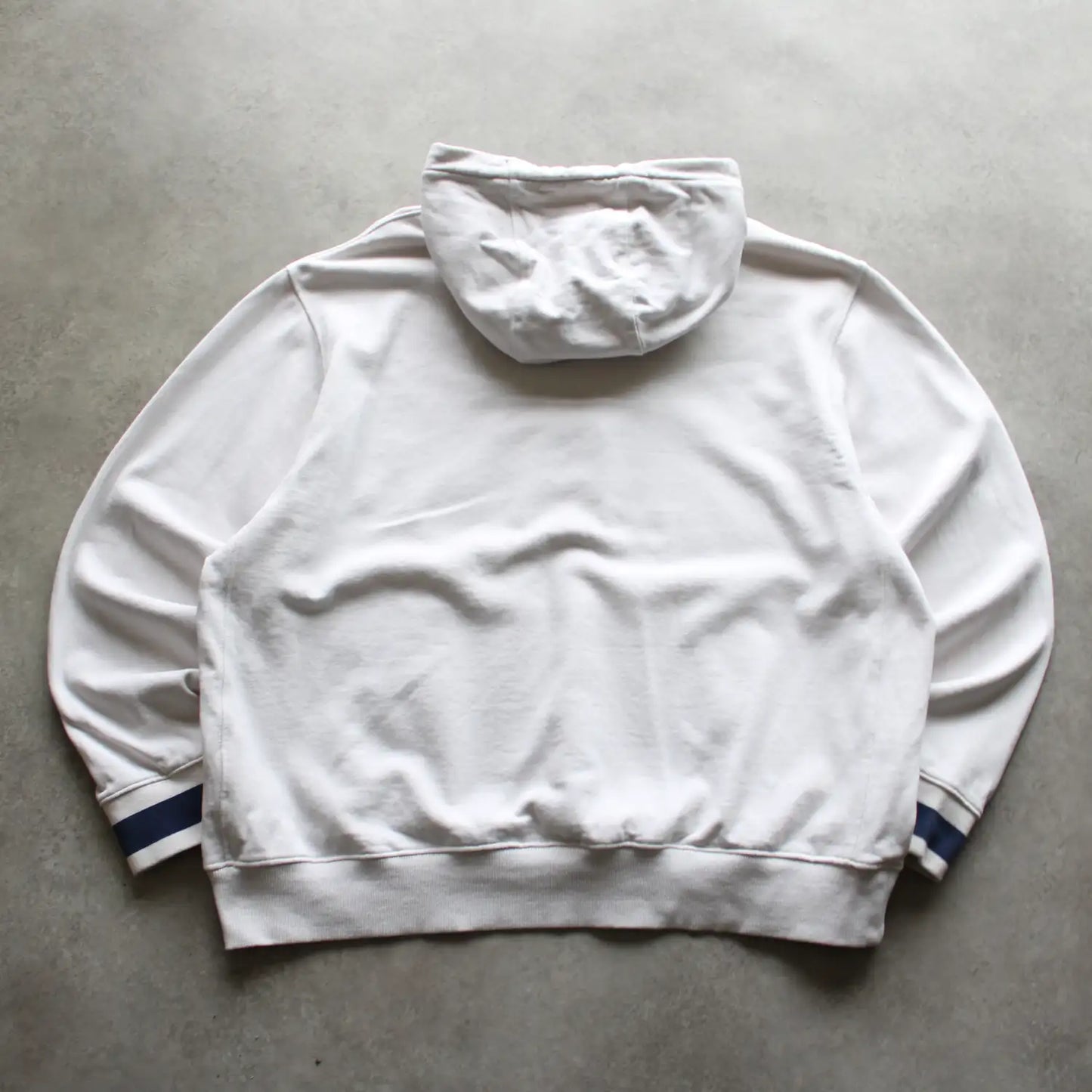 Nike Embroidered Logo Hoodie – White/Navy (Man-L)