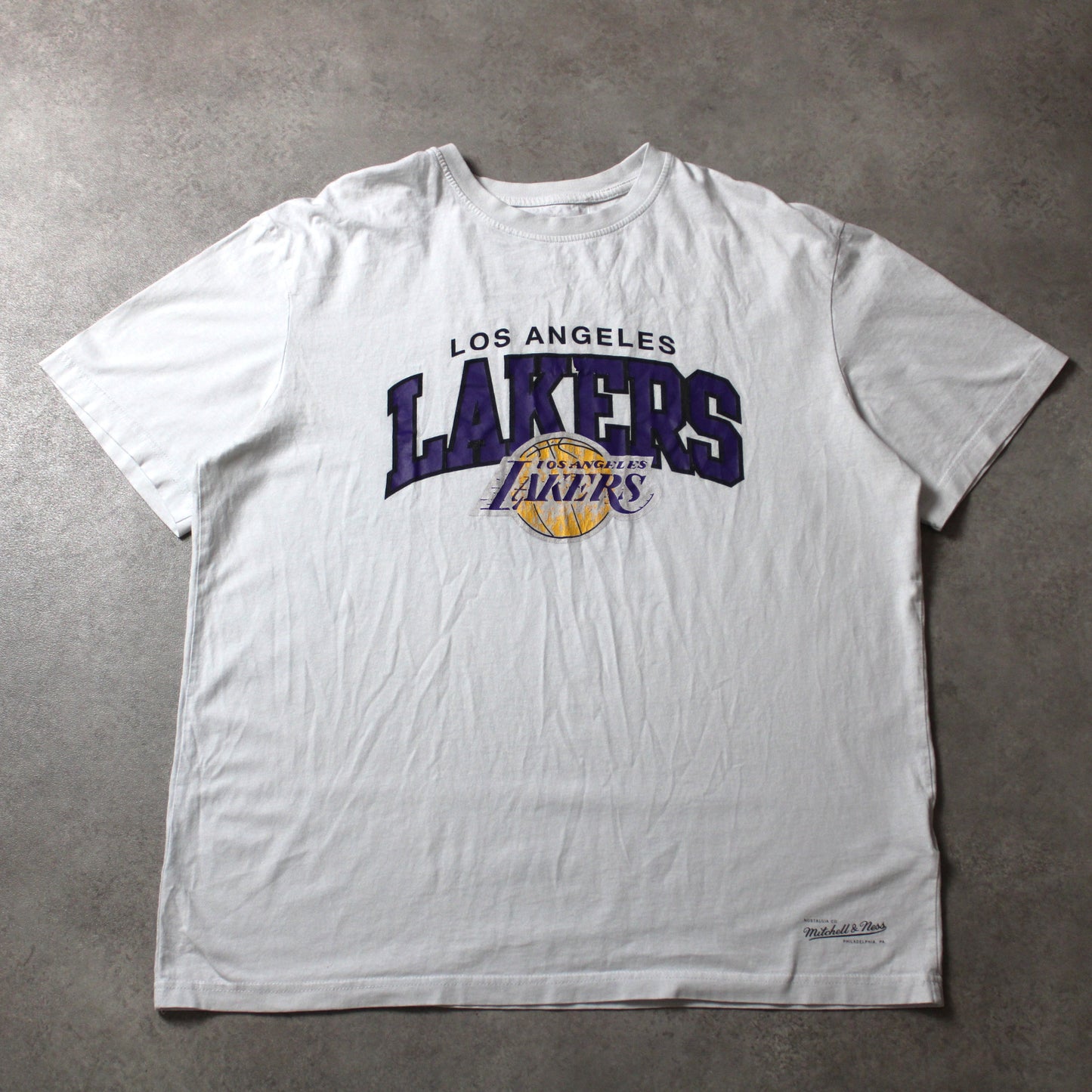Mitchell & Ness Lakers Printed T-Shirt (Man-XL)