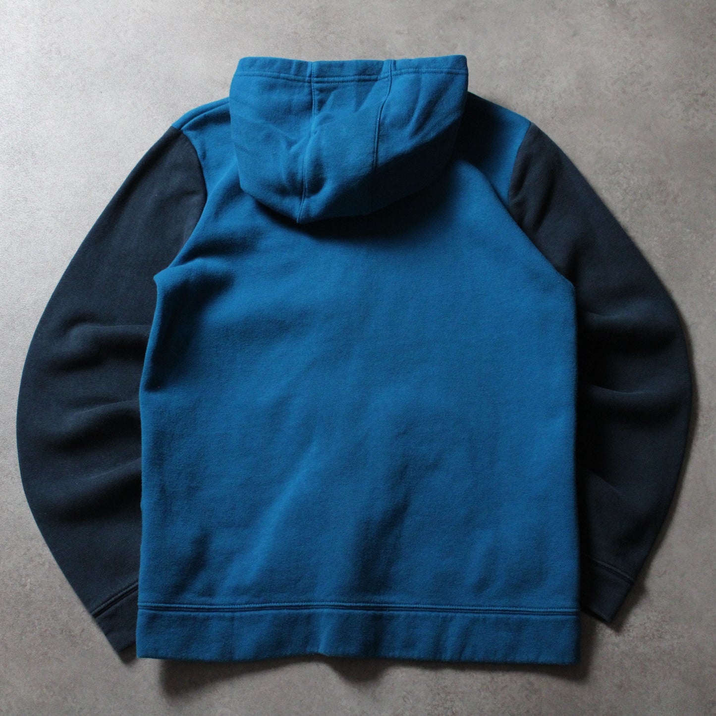 Nike Kapuzenjacke mit Reißverschluss (Kind - 158 cm)