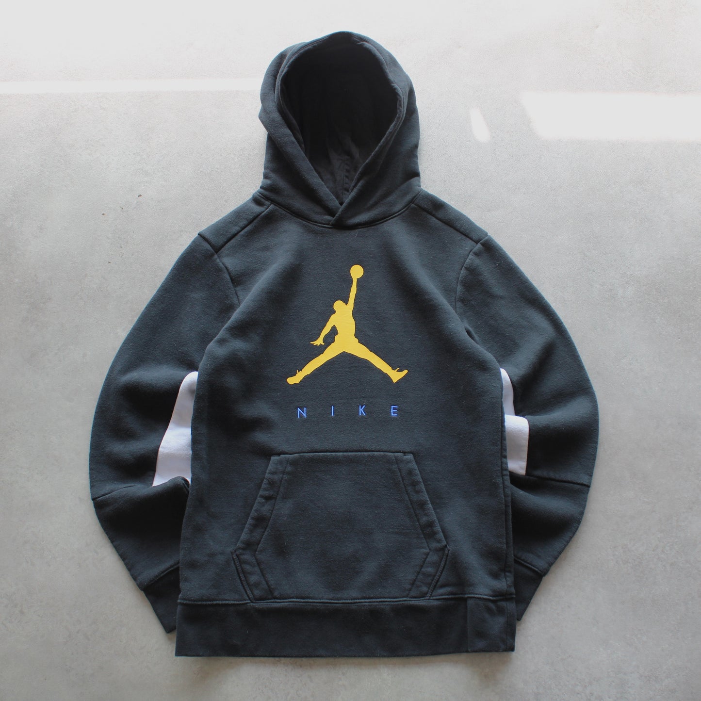 Nike Air Jordan Printed Hoodie (Kid - XL)