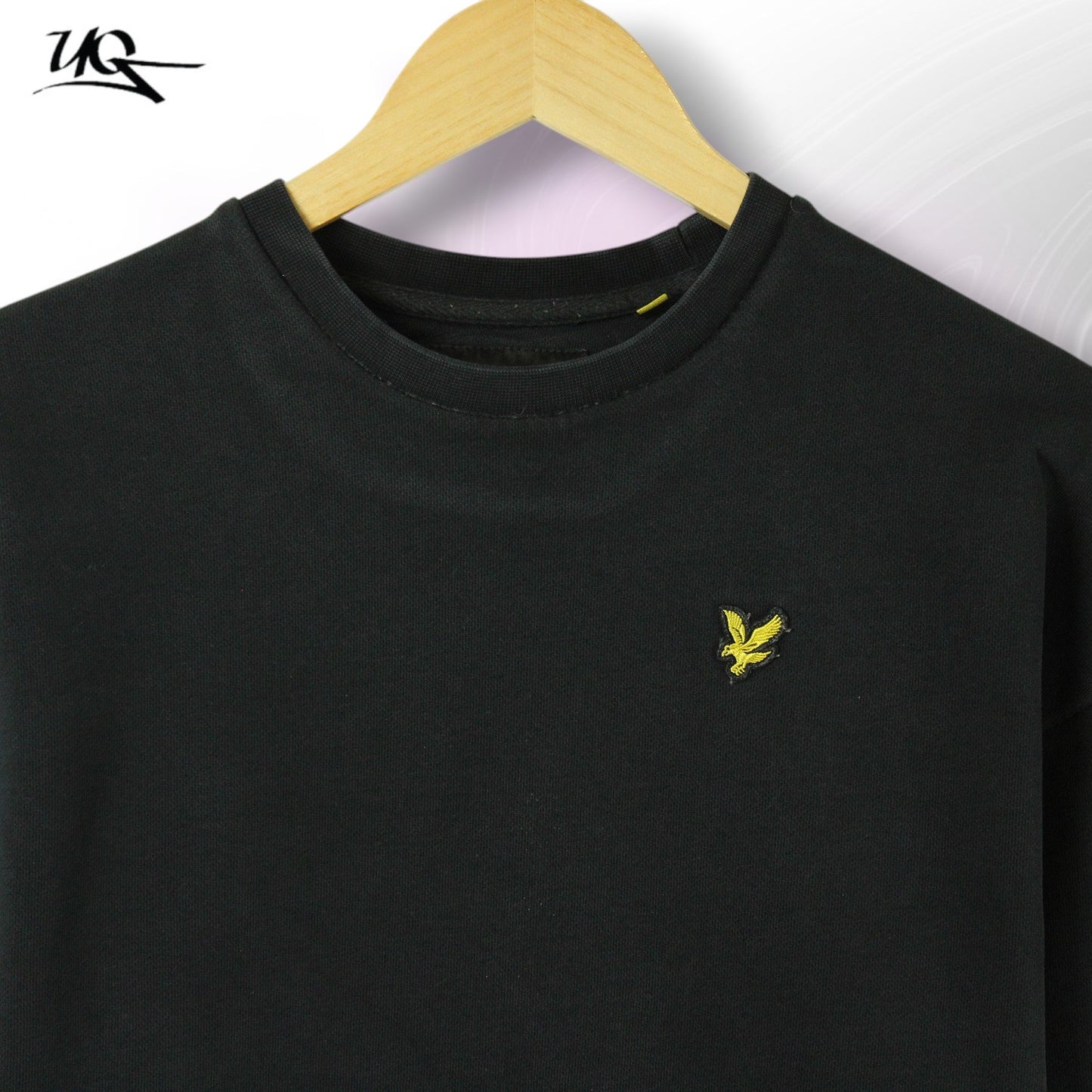 Lyle & Scott Sweater (Size-M)