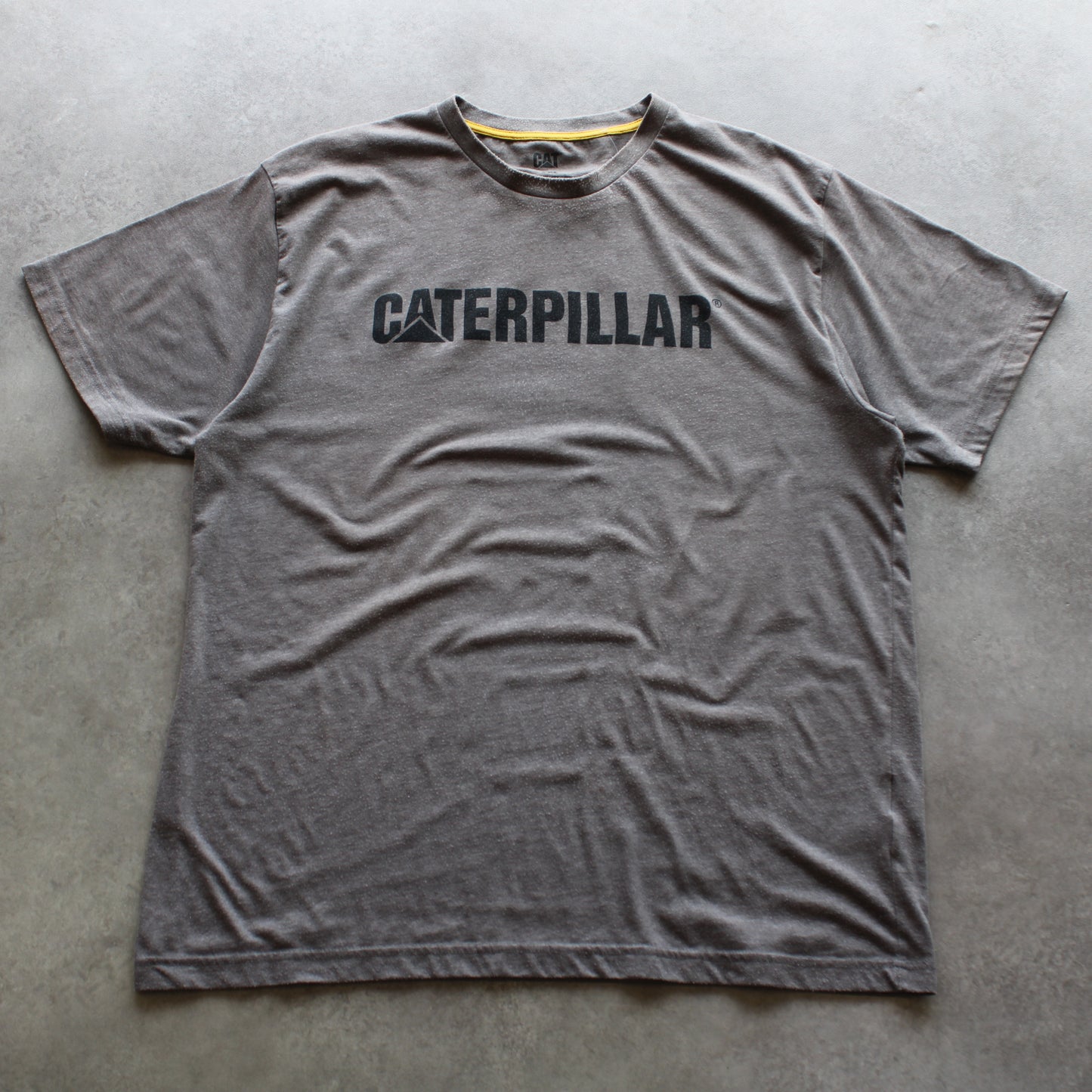 T-Shirt mit Raupenaufdruck (Herren - XXL)