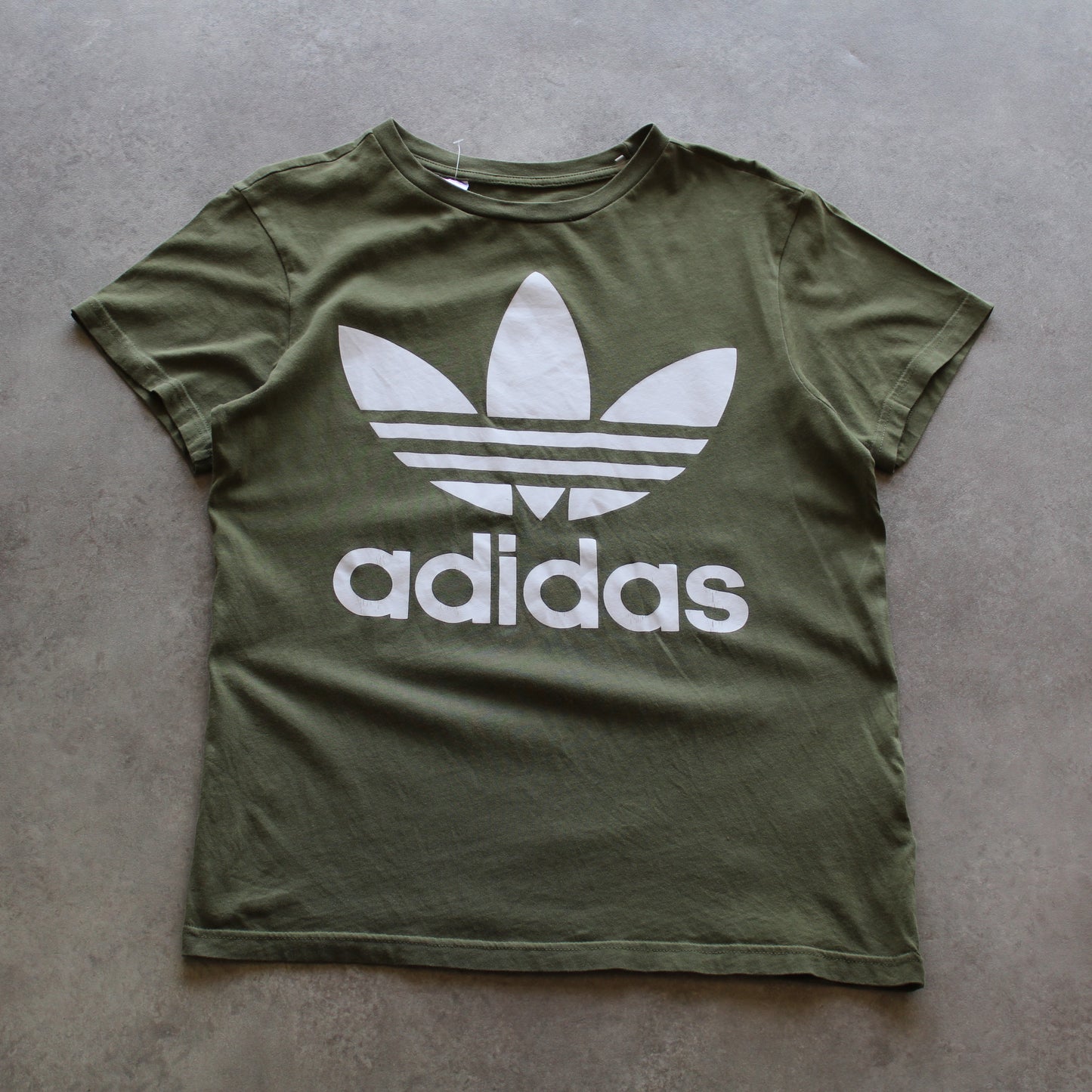 Adidas bedrucktes T-Shirt (Kind - 164 cm)