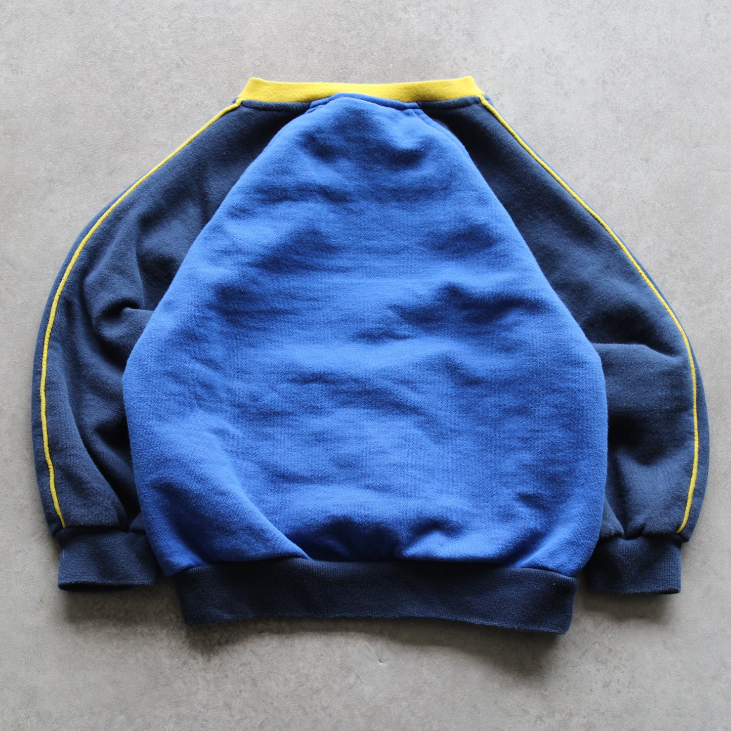Umbro Sweatshirt mit Rundhalsausschnitt und Stickerei (Kind - 92 cm)