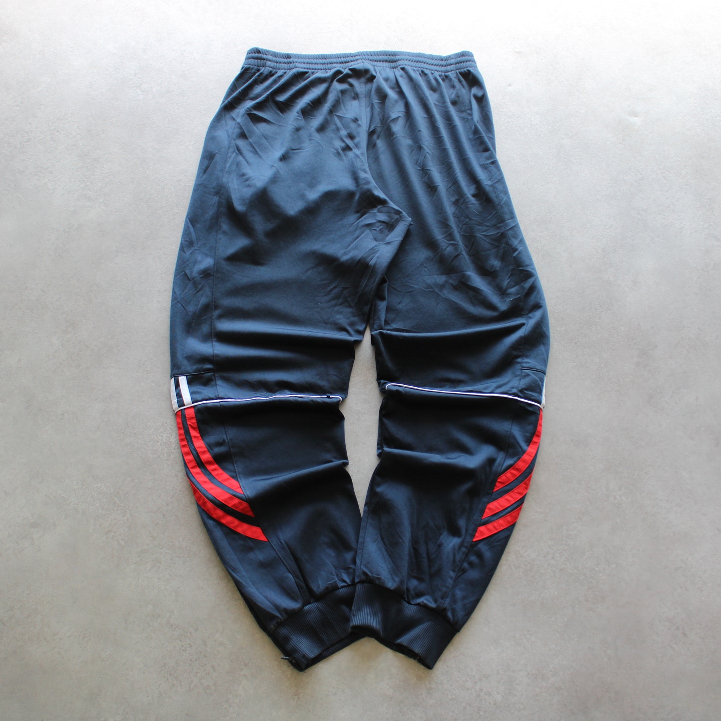 Adidas Embrioed Small Logo Track Pants (Man-W38)