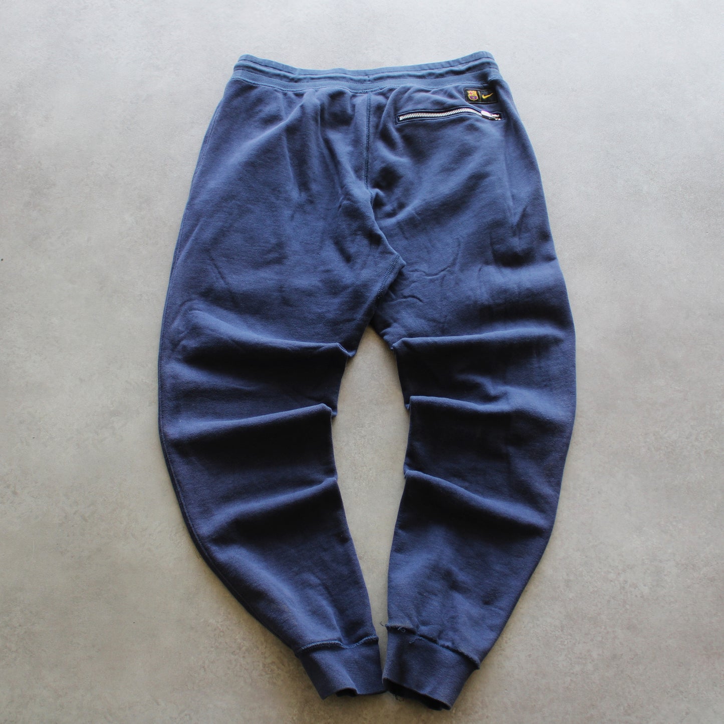 Nike Embrioed Small Logo Sweat Pants (Man-M)