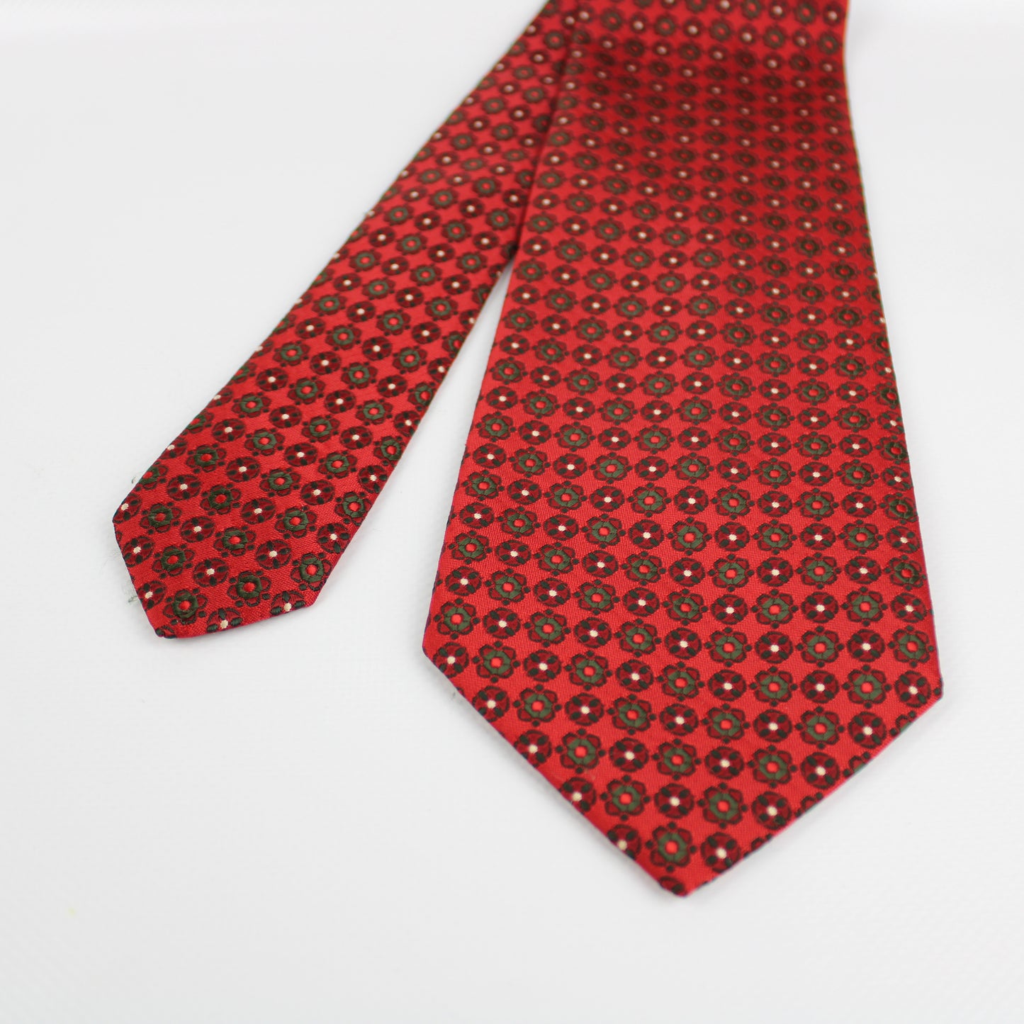 Vintage Red Floral Pattern Tie