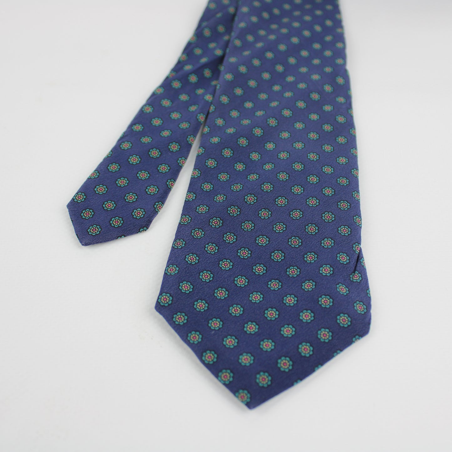 Vintage Blue Floral Pattern Tie