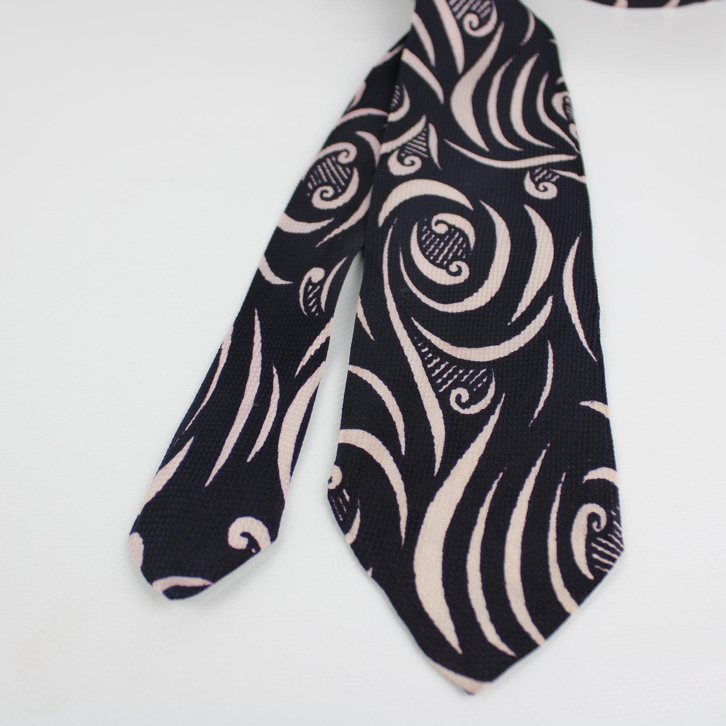 Black & Beige Abstract Pattern Tie – Vintage Bold Look