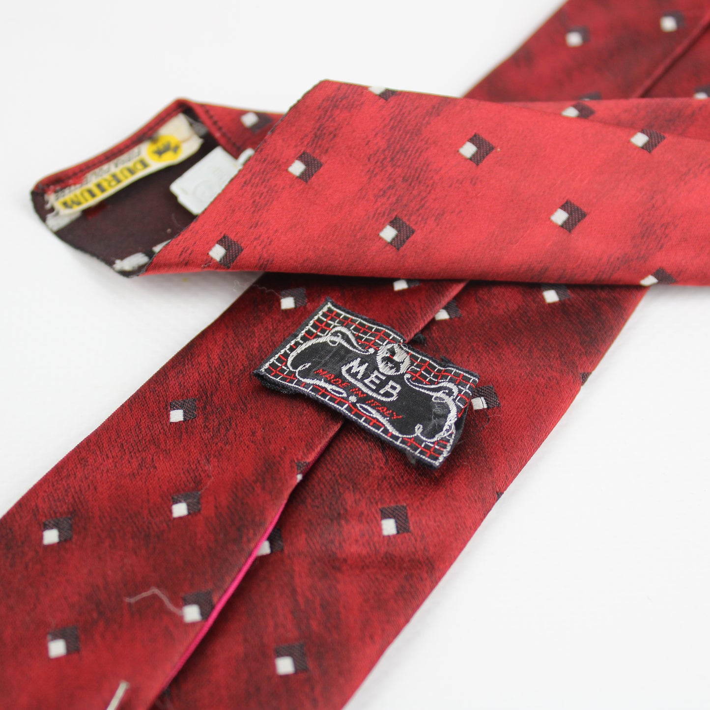 MEB Red Tie with Diamond Dots – Retro Charm