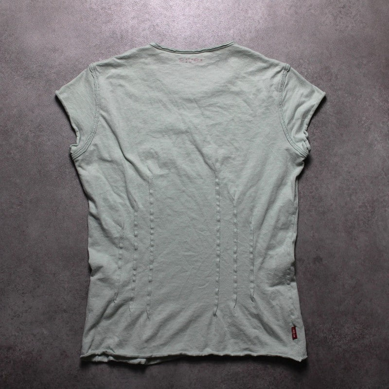 Levi's T-Shirt (Women-M)