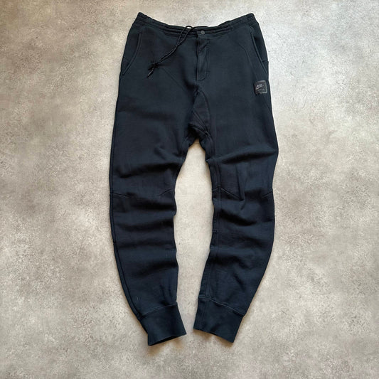 Nike Air Max Black Sweatpants L