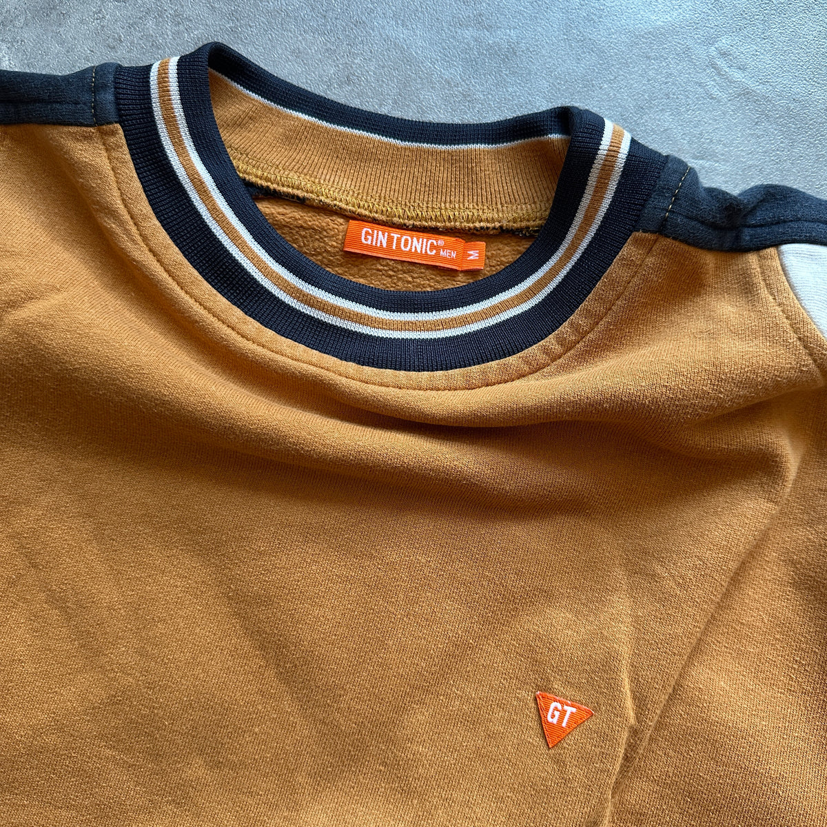 Gin Tonic Mustard Yellow Striped Sleeve Crewneck M