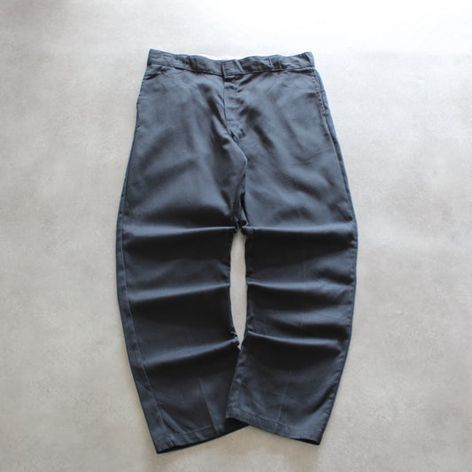 Dickies 874 pants, vintage work pants, dark gray trousers, classic streetwear, Dickies workwear, men’s retro trousers