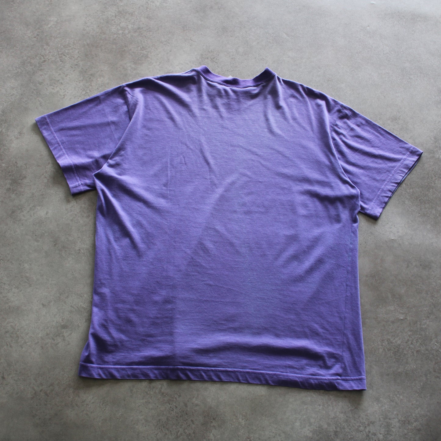 Adidas Originals Purple T-Shirt – Minimal Logo Tee (Man-L)