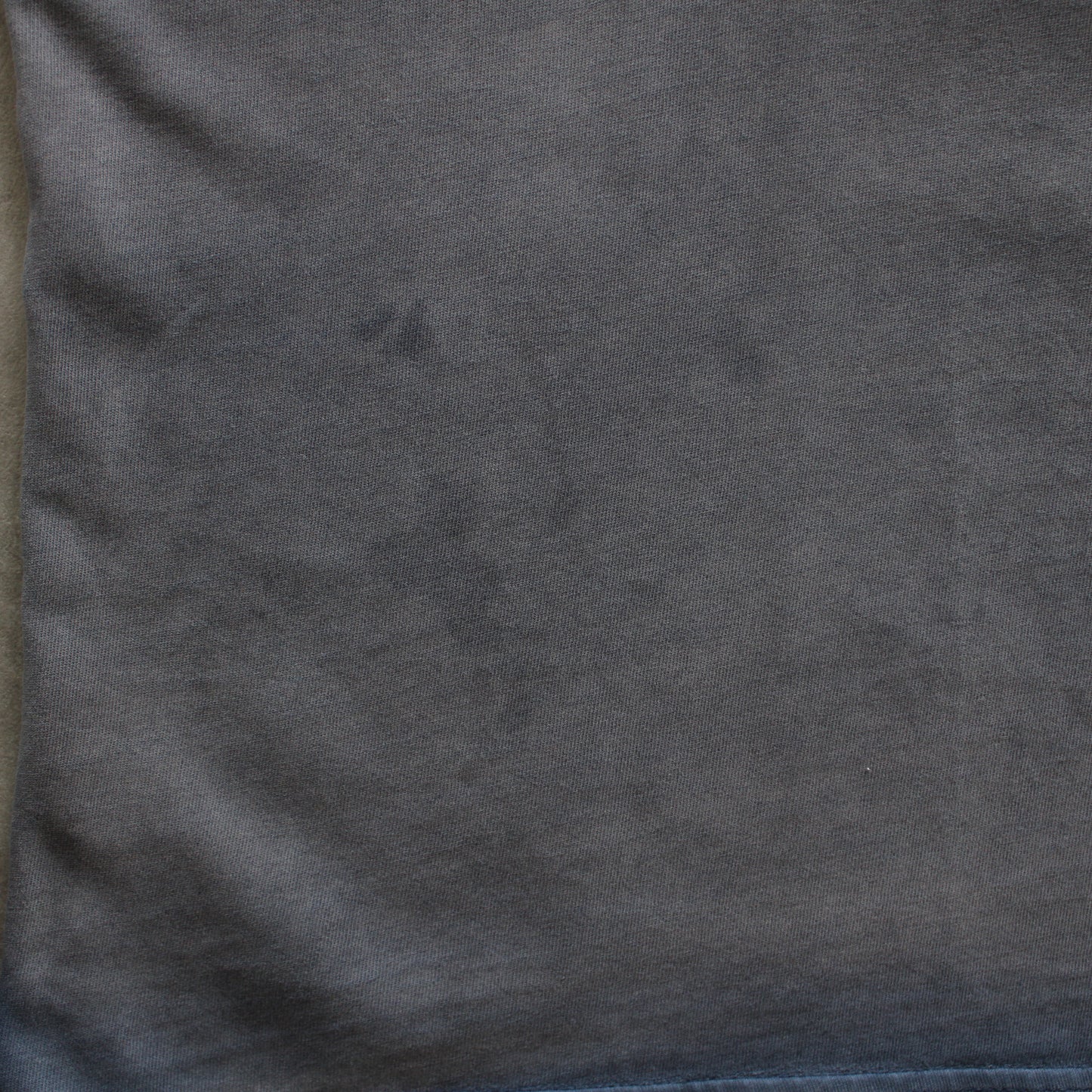 Nike Vintage Faded Black T-Shirt – Minimal Swoosh Logo (Man-M) [FLAWED]