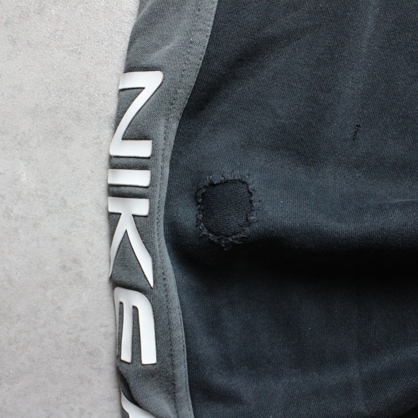 Nike Air Sweatpants (Men-XS) [SPOTTED]