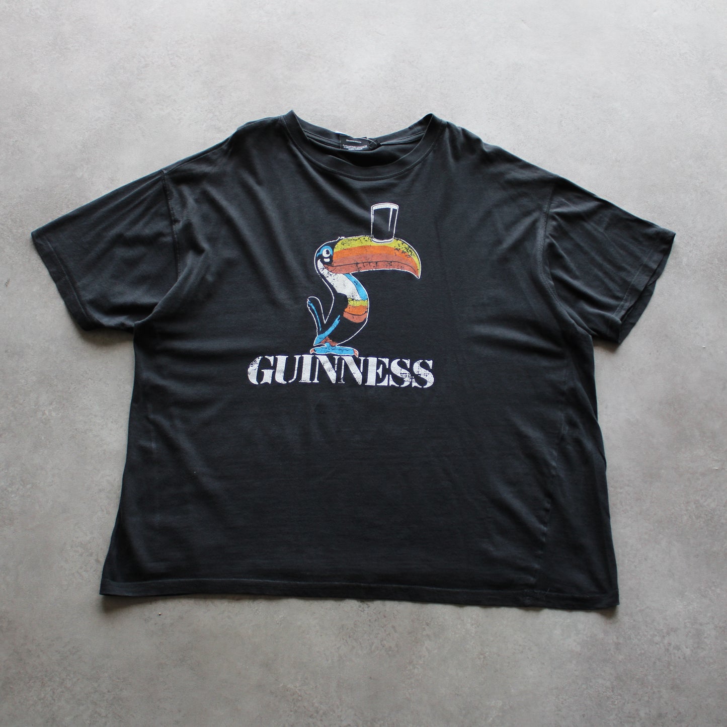 Guinness Vintage T-Shirt – Black with Toucan Graphic Print (Man-XL)