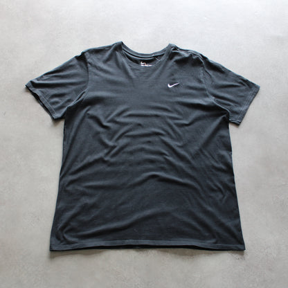 Nike Embroidered Small Logo T-Shirt (Man-XL)