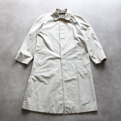 Vintage Beige Trench Coat – Classic Minimalist Design (Man-M)
