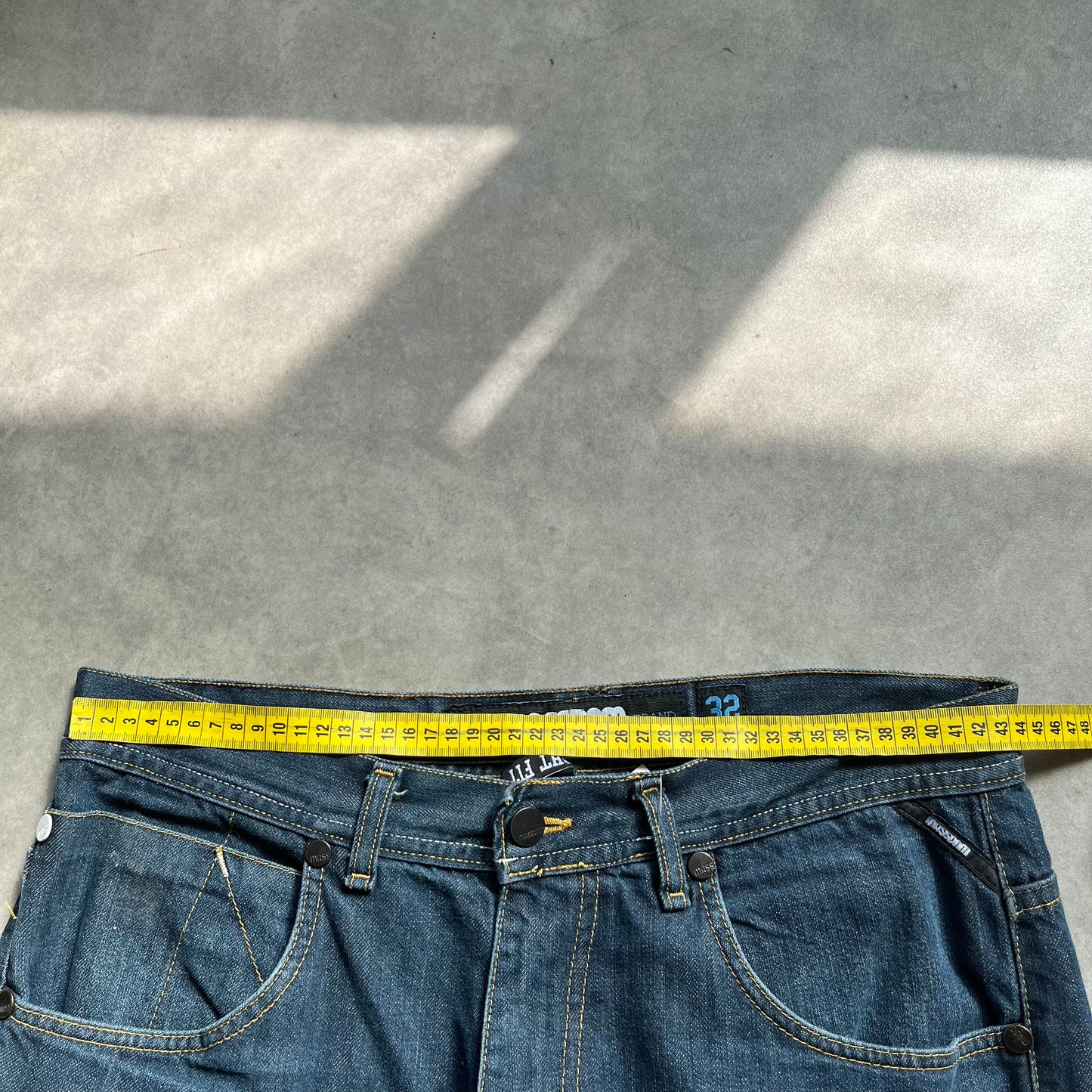 Mass DNM Y2K Jeans W32