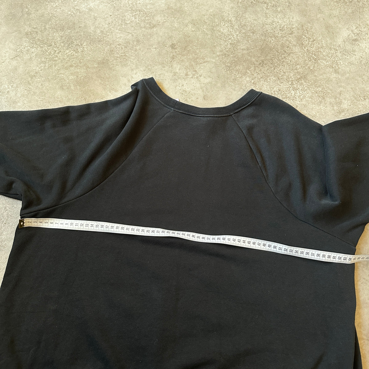 Nike Black Small Chest Logo Crewneck XL