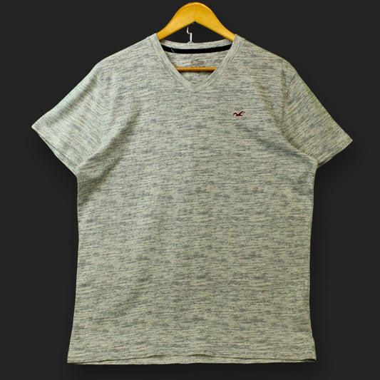 Hollister – T-Shirt mit V-Ausschnitt