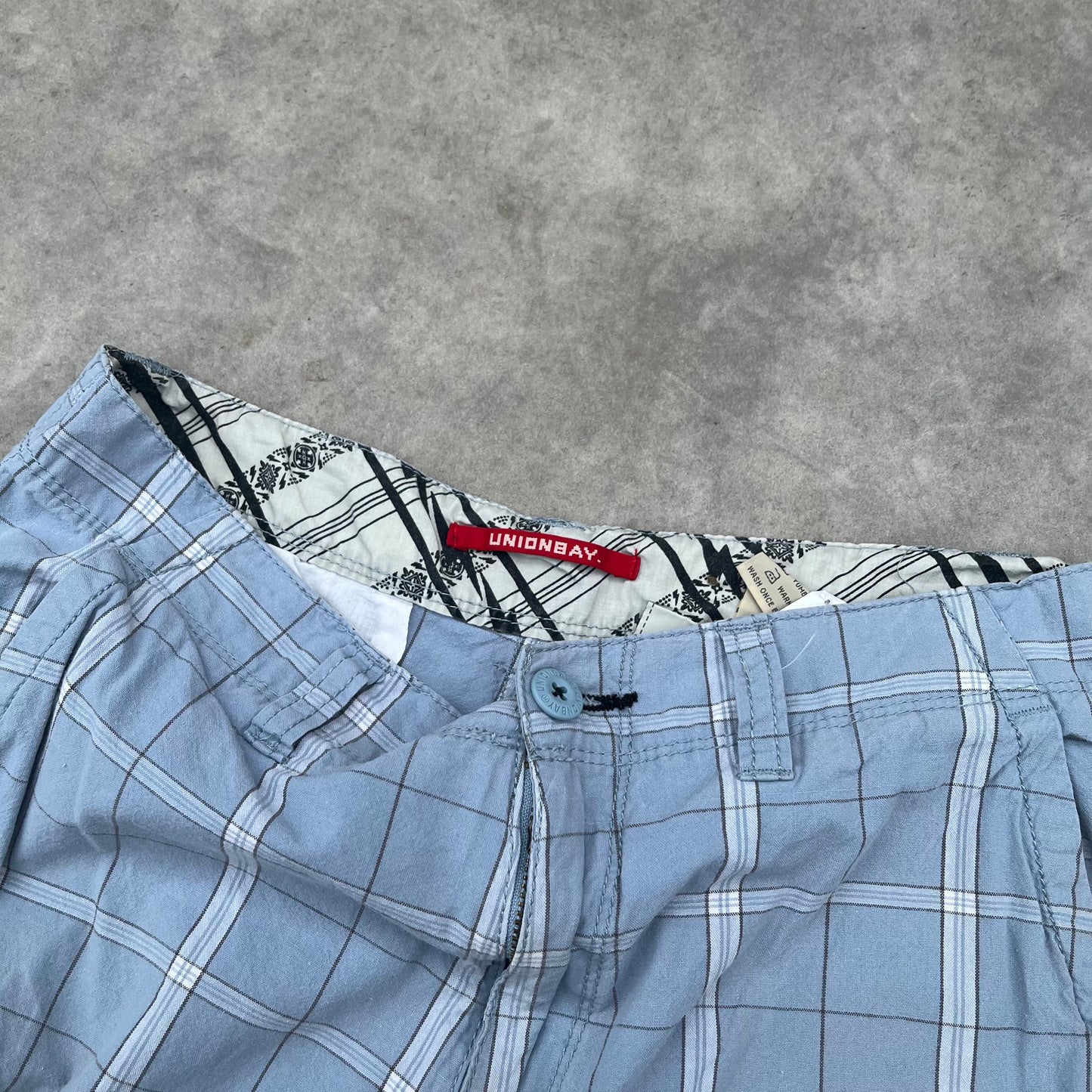 Unionbay Blue Plaid Cargo Shorts W29