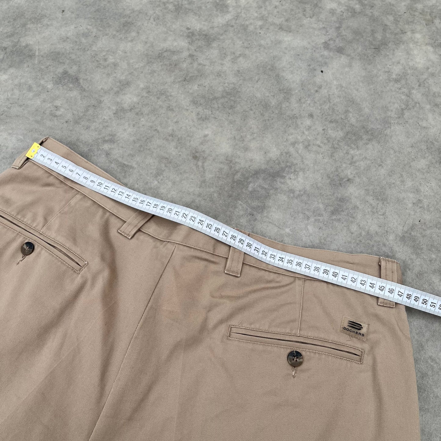 Dockers Beige Pleated Shorts W38