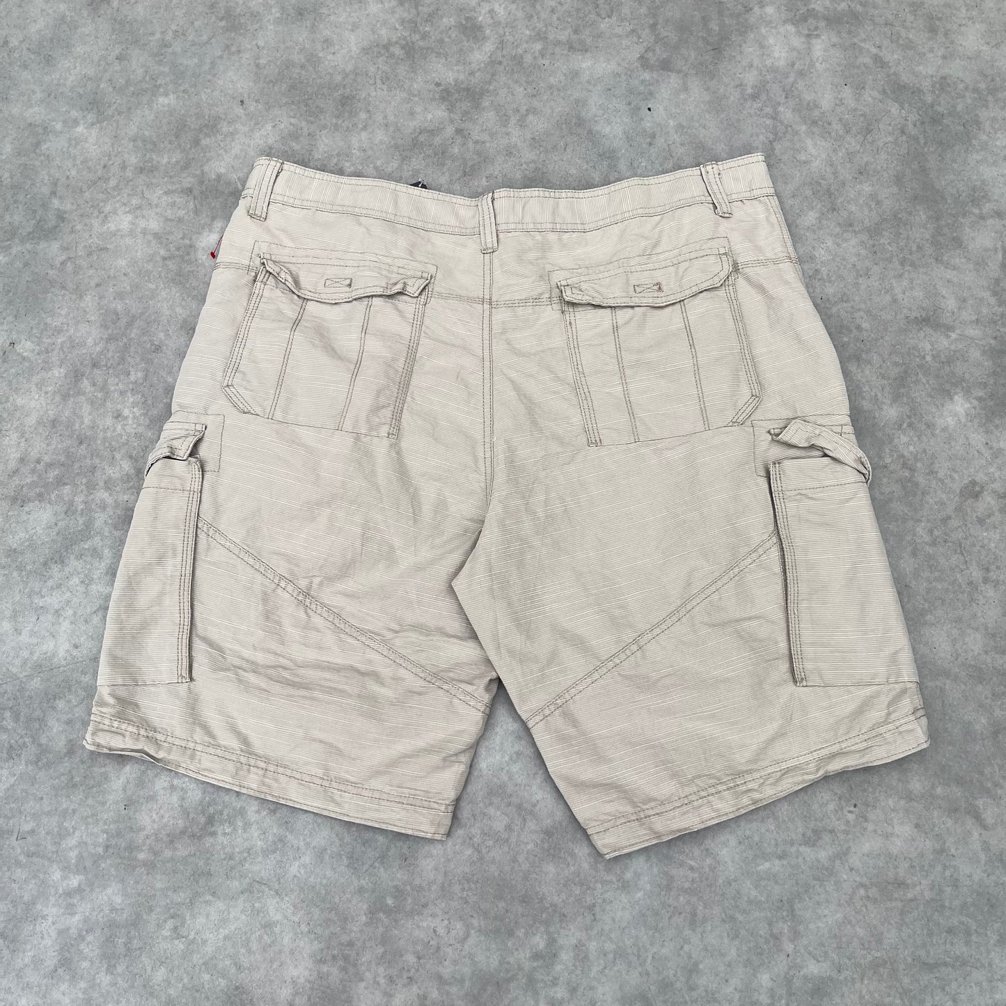 Faded Glory Beige Cargo Shorts W40