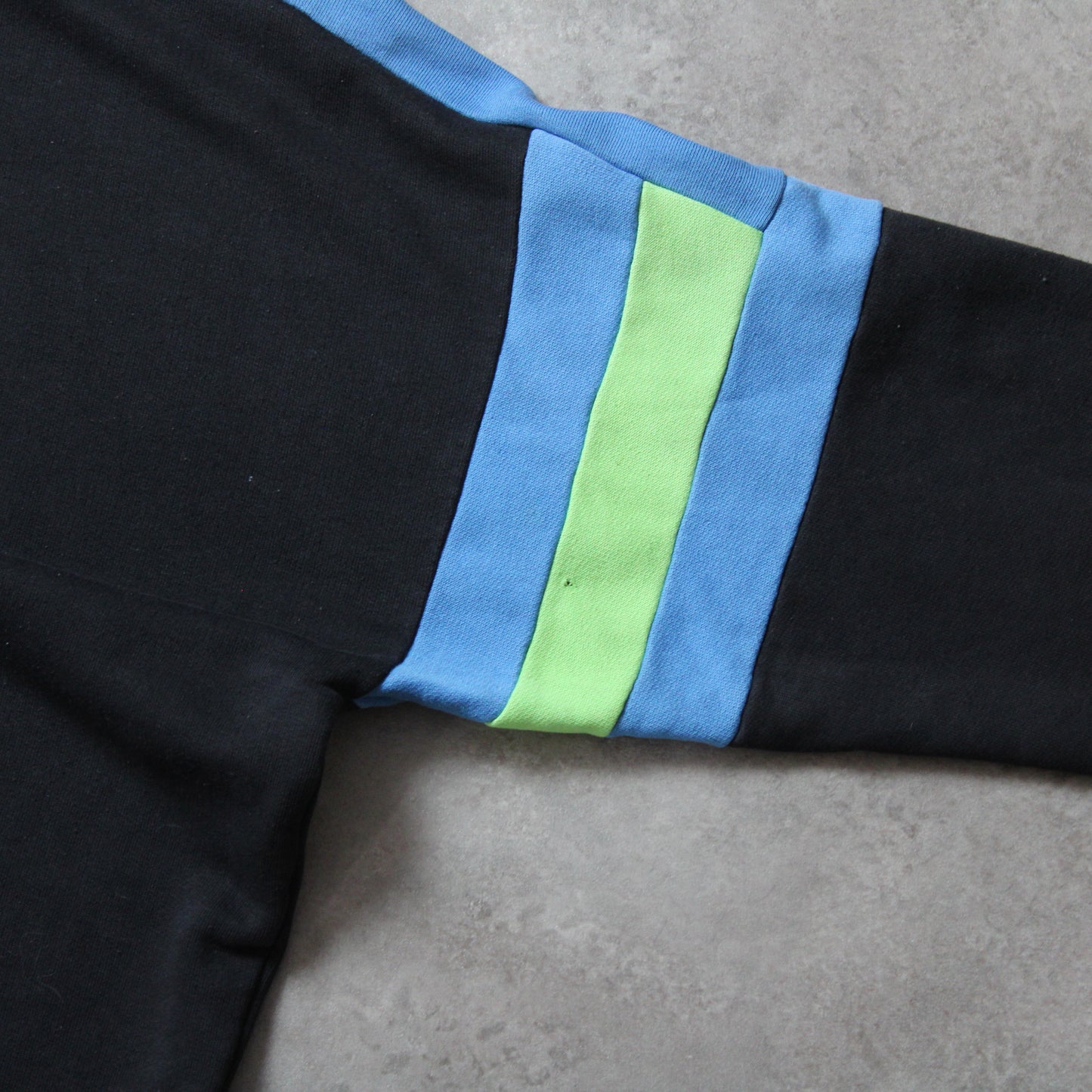 Vintage Adidas Crewneck Sweater (Herren-M) [ENTDECKT] 