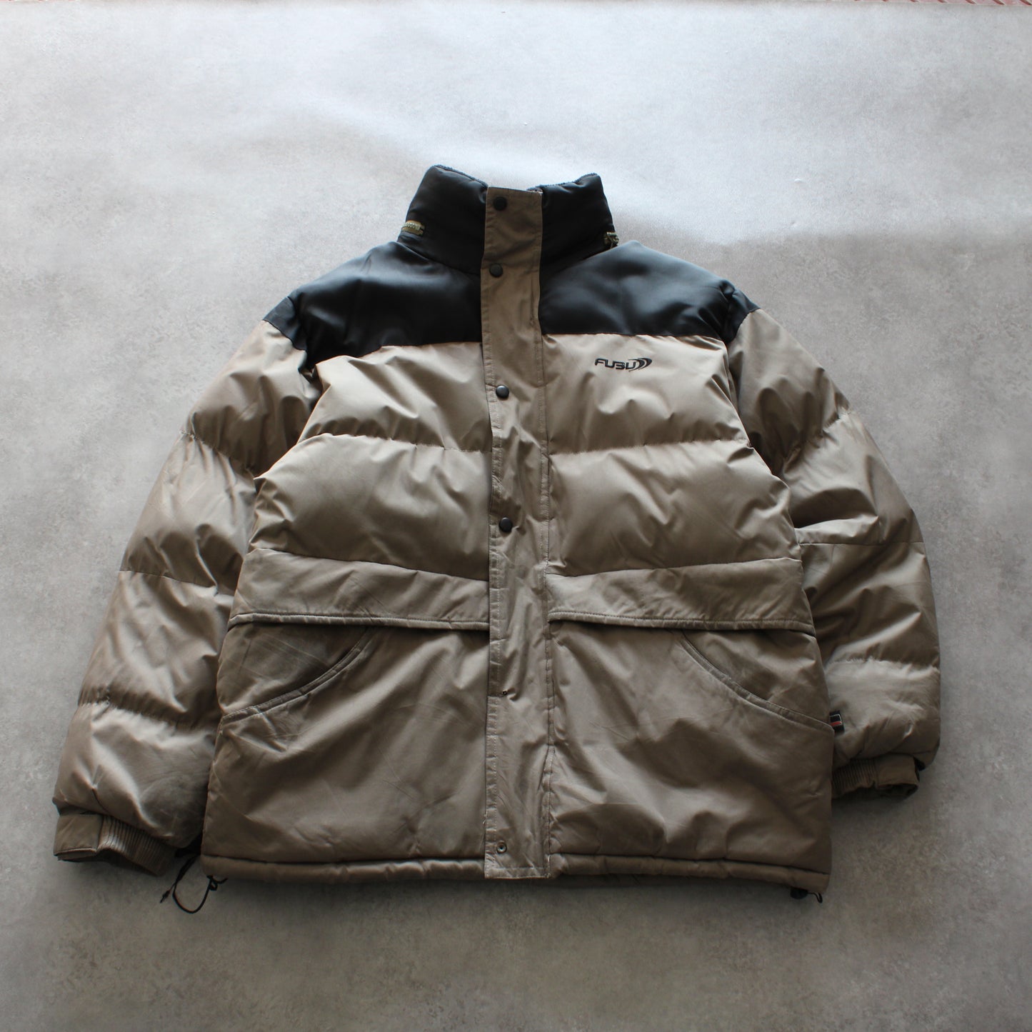 FUBU Two-Tone Puffer Jacket (Man-XL, Distressed)