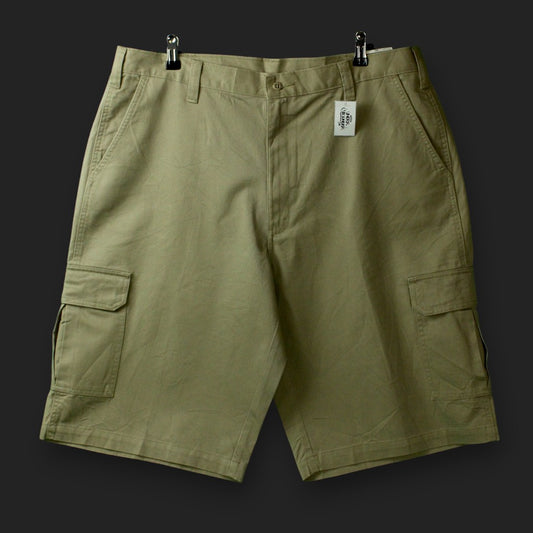 Dickies Cargo-Shorts (Größe W38)