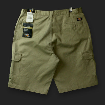 Dickies Cargo Shorts (Size-W38)