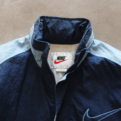 Nike 90’s Vintage Embroidered Back Jacket – Navy/Light Blue (Man-M)