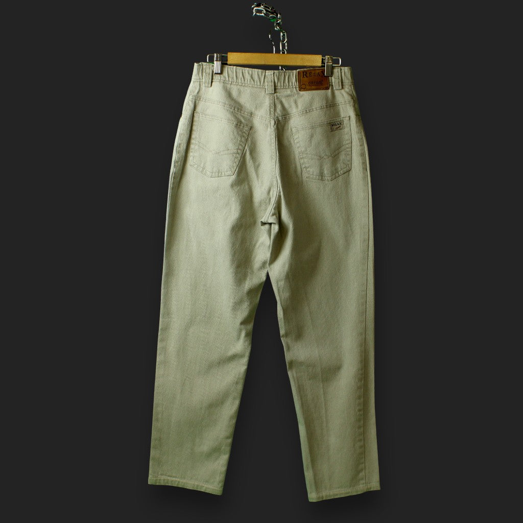 Entspannte Freizeithose (Größe W31)