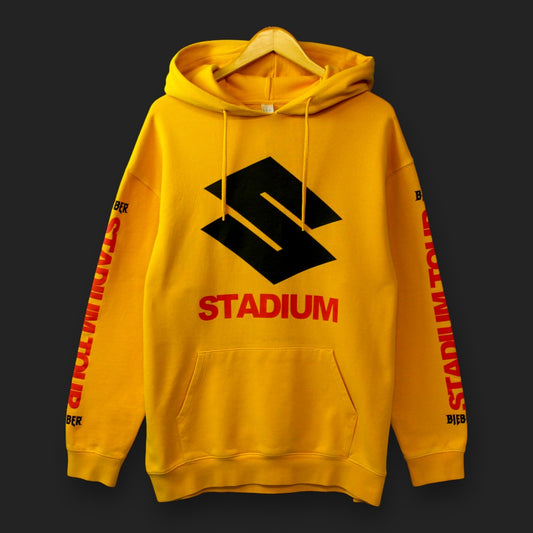 Kapuzenpullover mit Team-Bieber-Stadion-Aufdruck (Größe L)