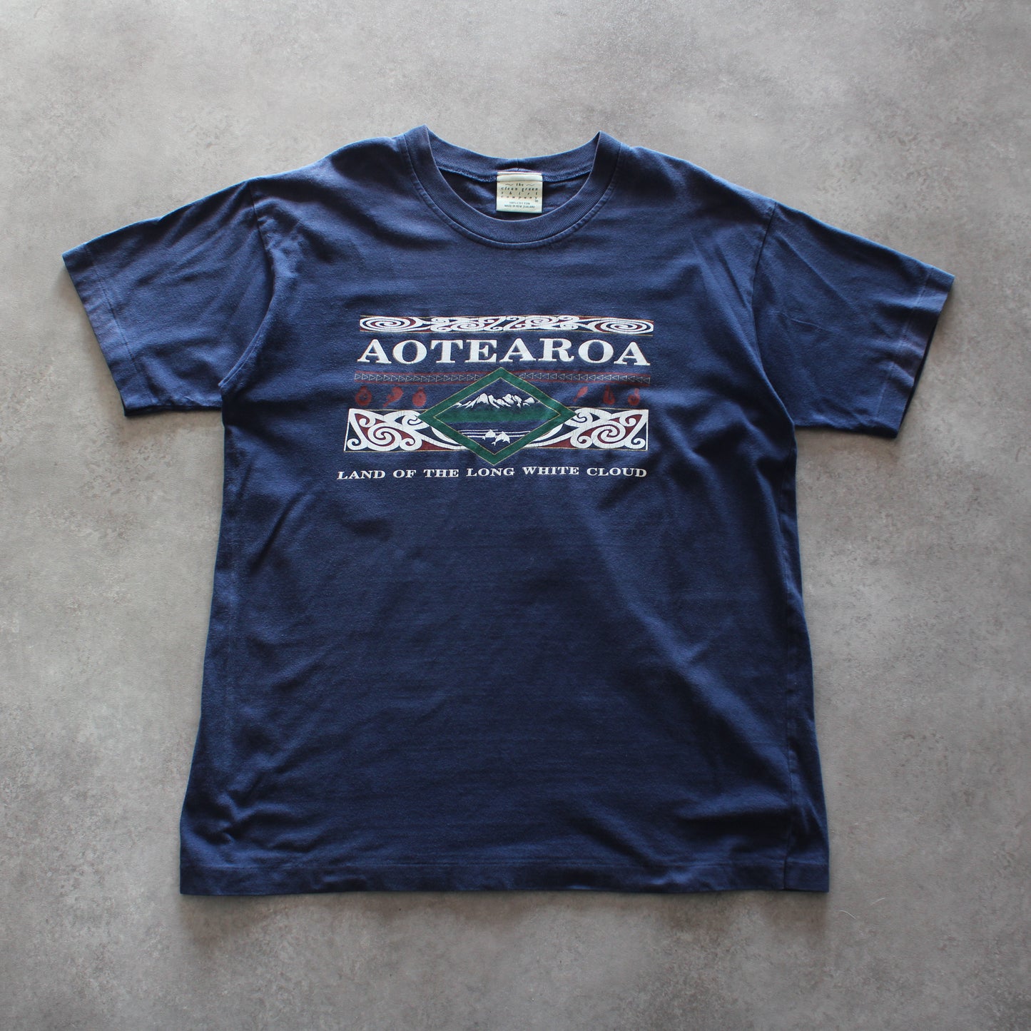 The Clean Green Shirt Vintage Printed Tee – Navy (Man-L)