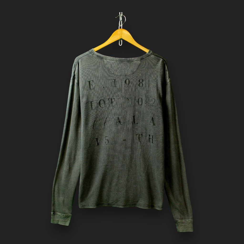 Guess Langarm-T-Shirt (Größe L)
