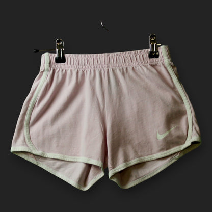 Nike Shorts (Größe 137 cm)