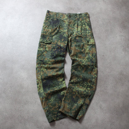 Camouflage-Cargohose (Größe W30) 