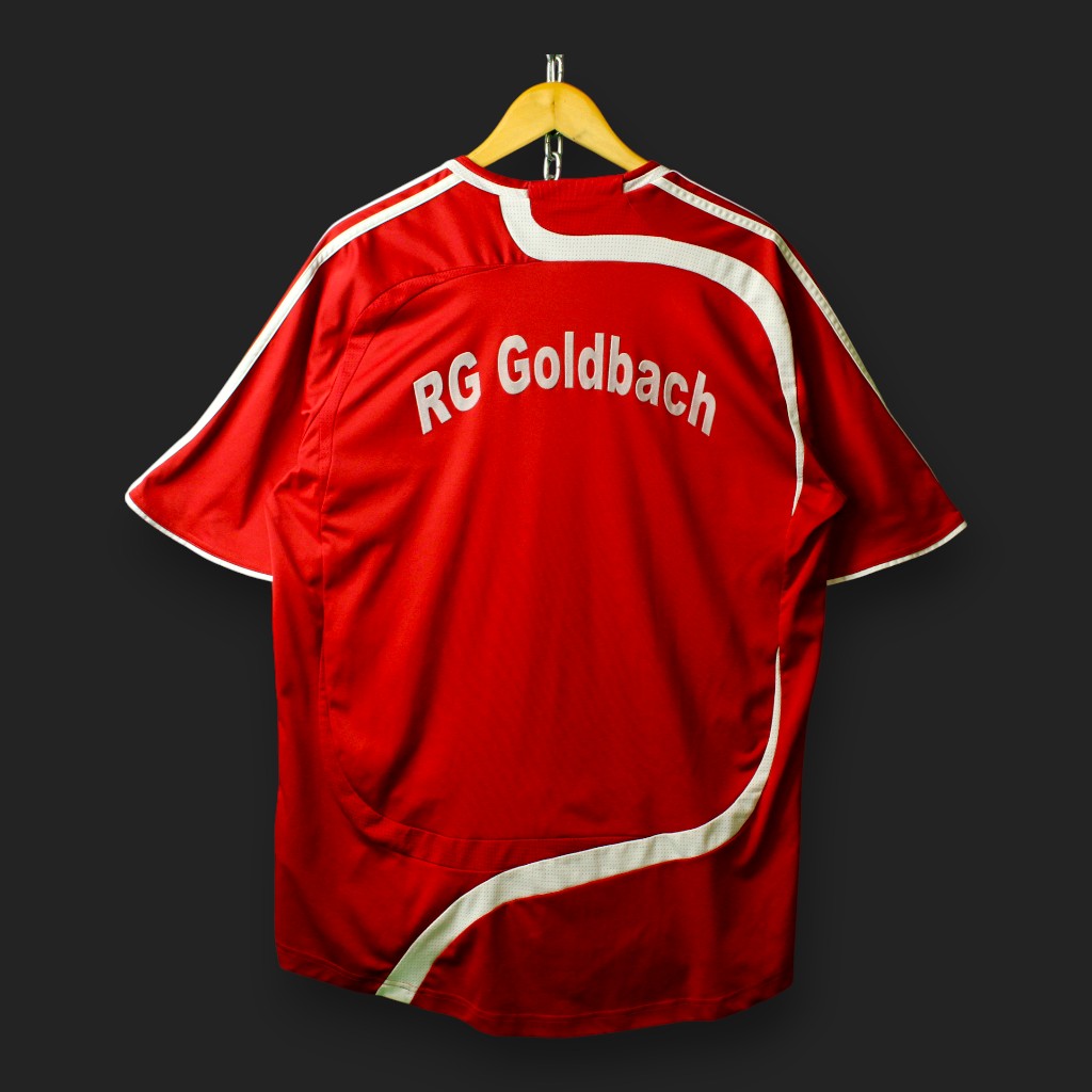 Adidas Trainings-T-Shirt (Größe XL)
