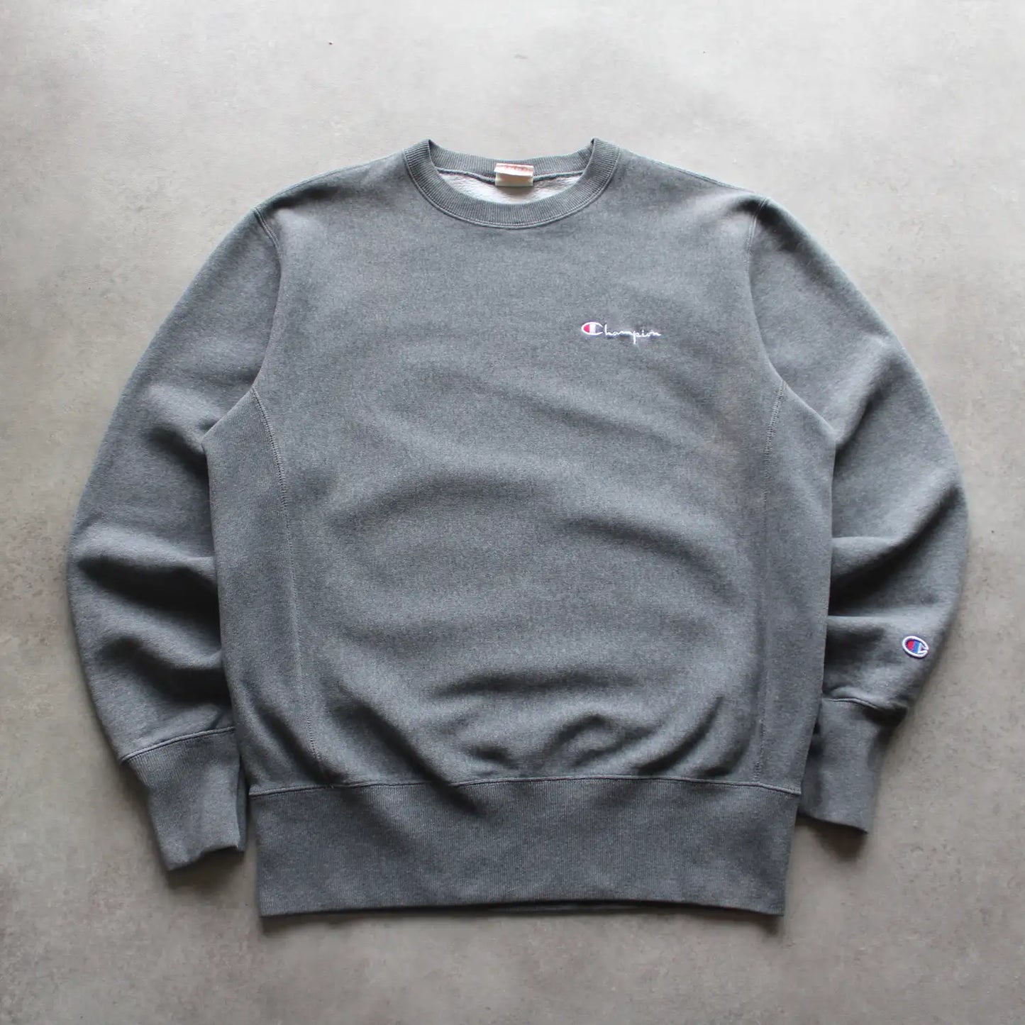 Champion Embroidered Crewneck – Grey (Man-L)